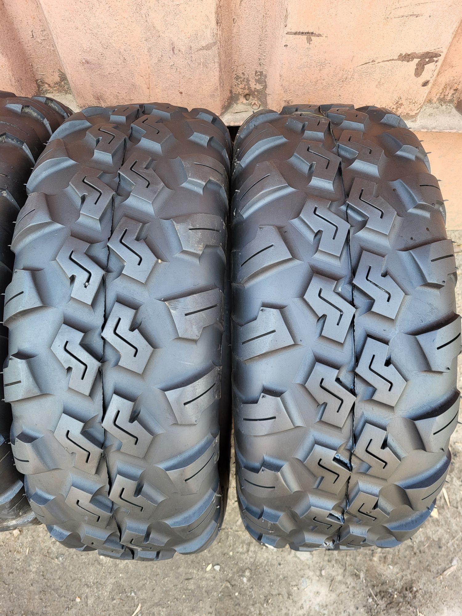 Комплект на квадроцикл Maxxis AT26*8-14 + AT26*10-14 (255/60-14)