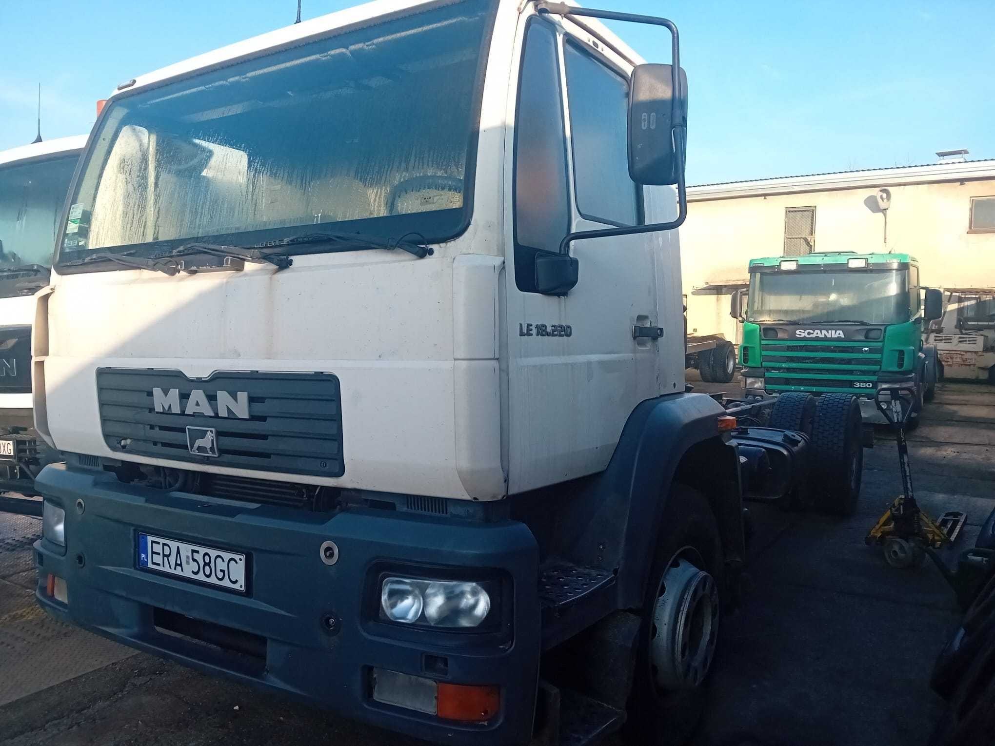 MAN LE 18.220 rama do zabudowy 2002r