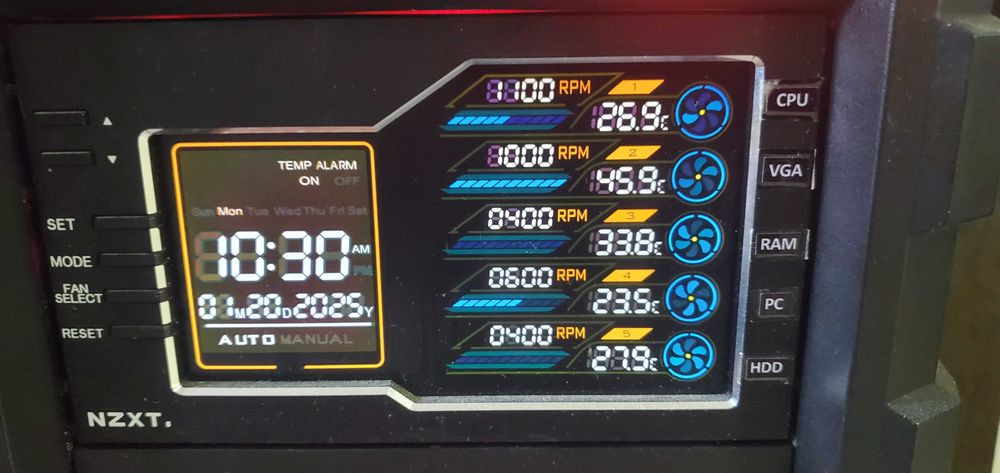 Реобас NZXT Sentry LX LCD Meter стан нового Контроллер на 5 кулеров