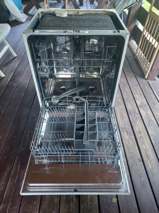 Zmywarka Electrolux 60 cm ESF63012W