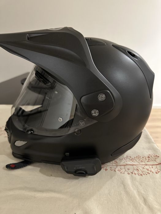 Capacete ARAI Tour X4 com CARDO