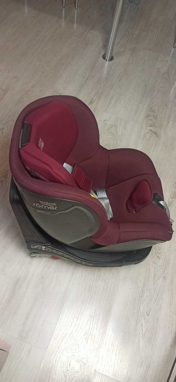 Автокрісло Britax Römer DUALFIX M i-SIZE