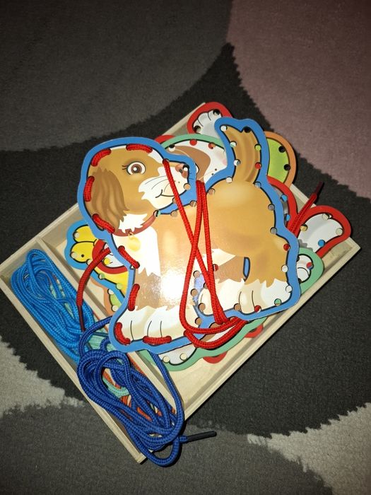 Sznurowanie zwierzęta przeplatanie