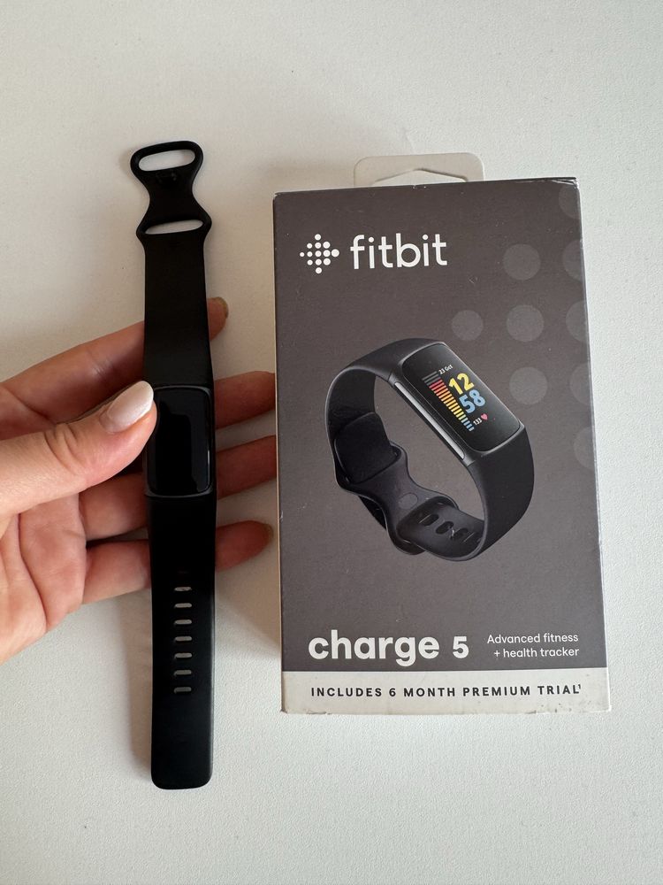 Fitbit Charge 5 – praktycznie nowy, czarny
