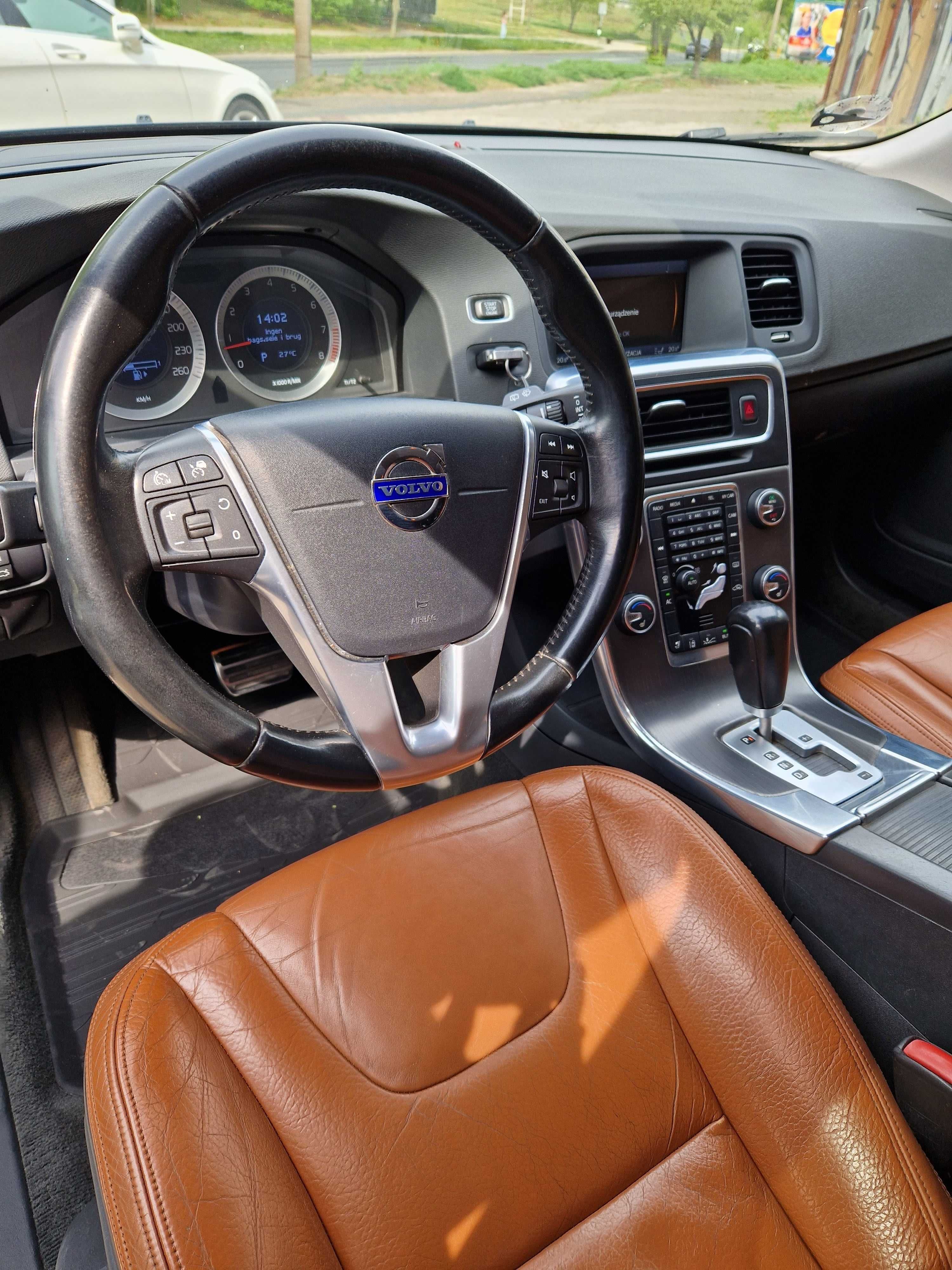 Volvo V60 Volvo V60 R-Design, Eibach, 3.0 Turbo 304 PS Automat AWD