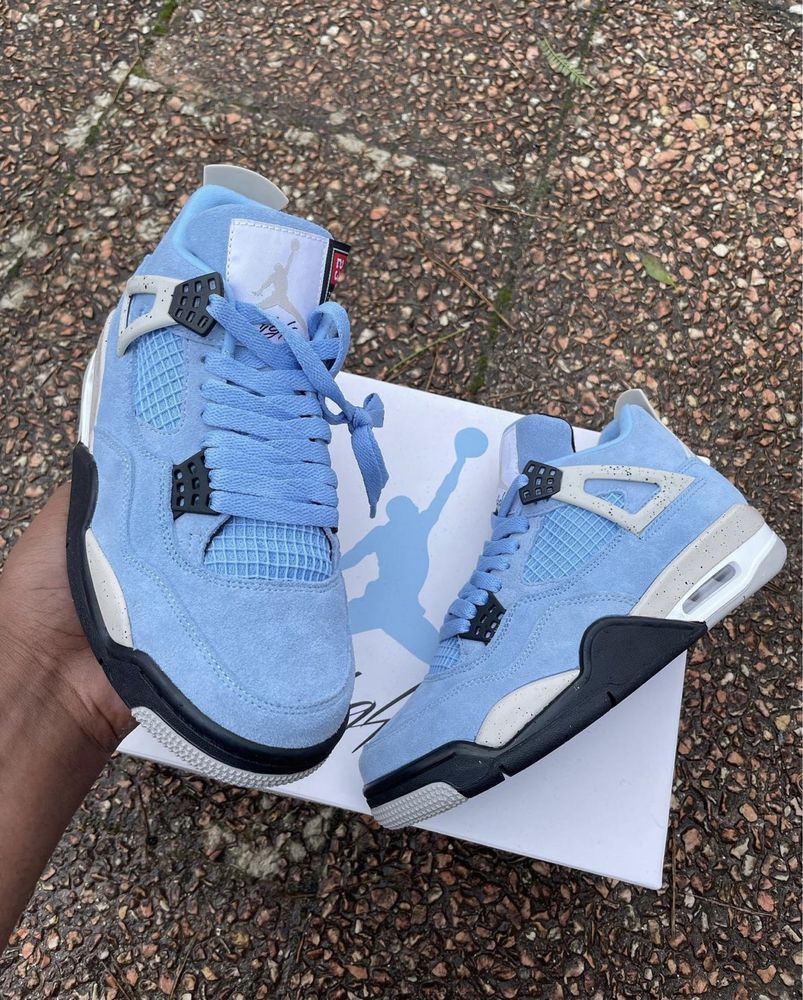 Jordan Retro 4 University Blue