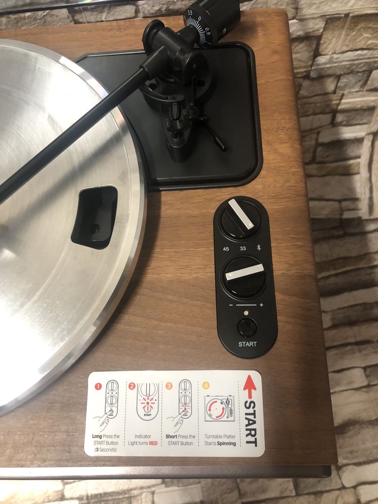 Gramofon z bluetooth