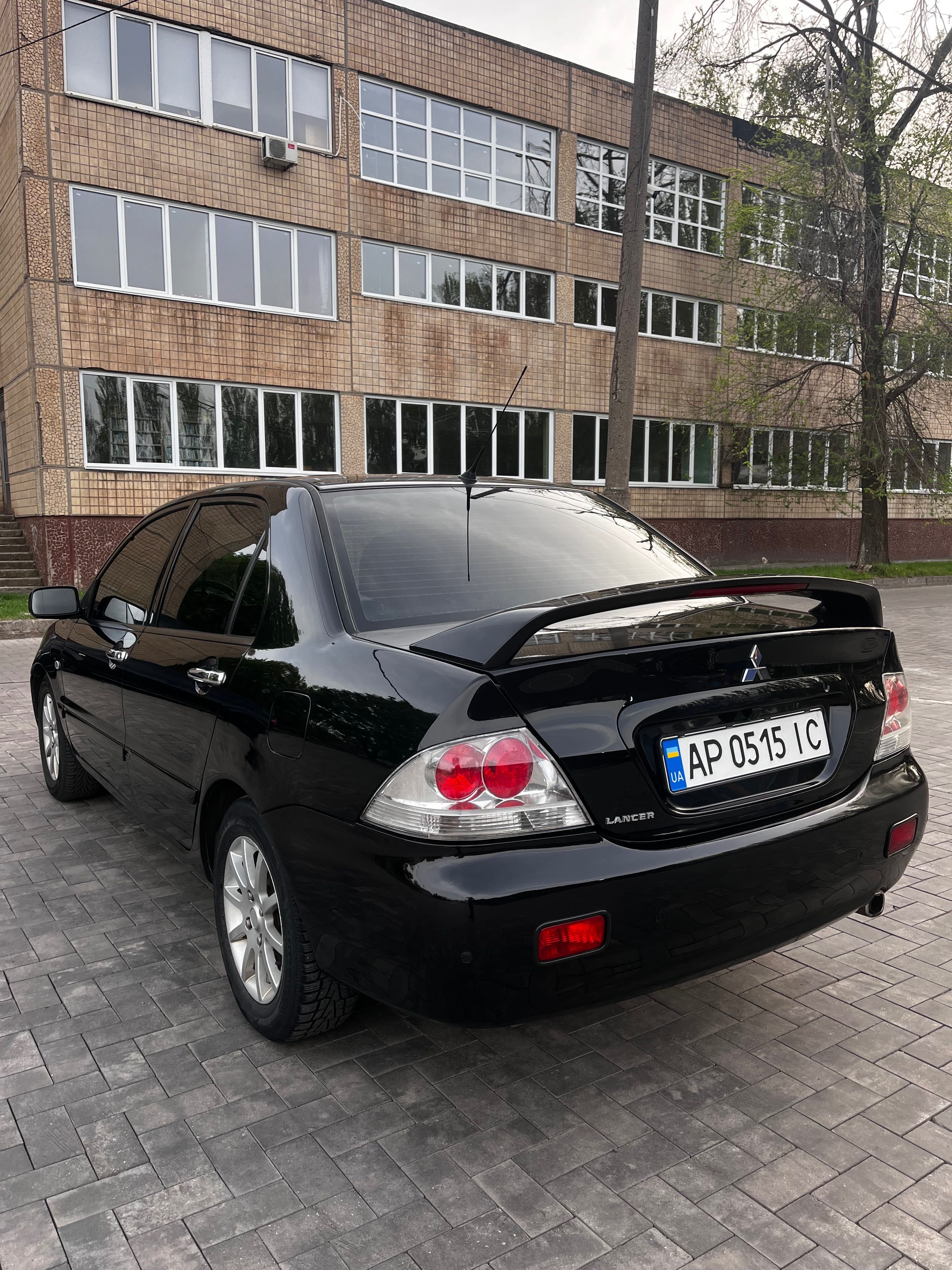 Mitsubishi lancer 9