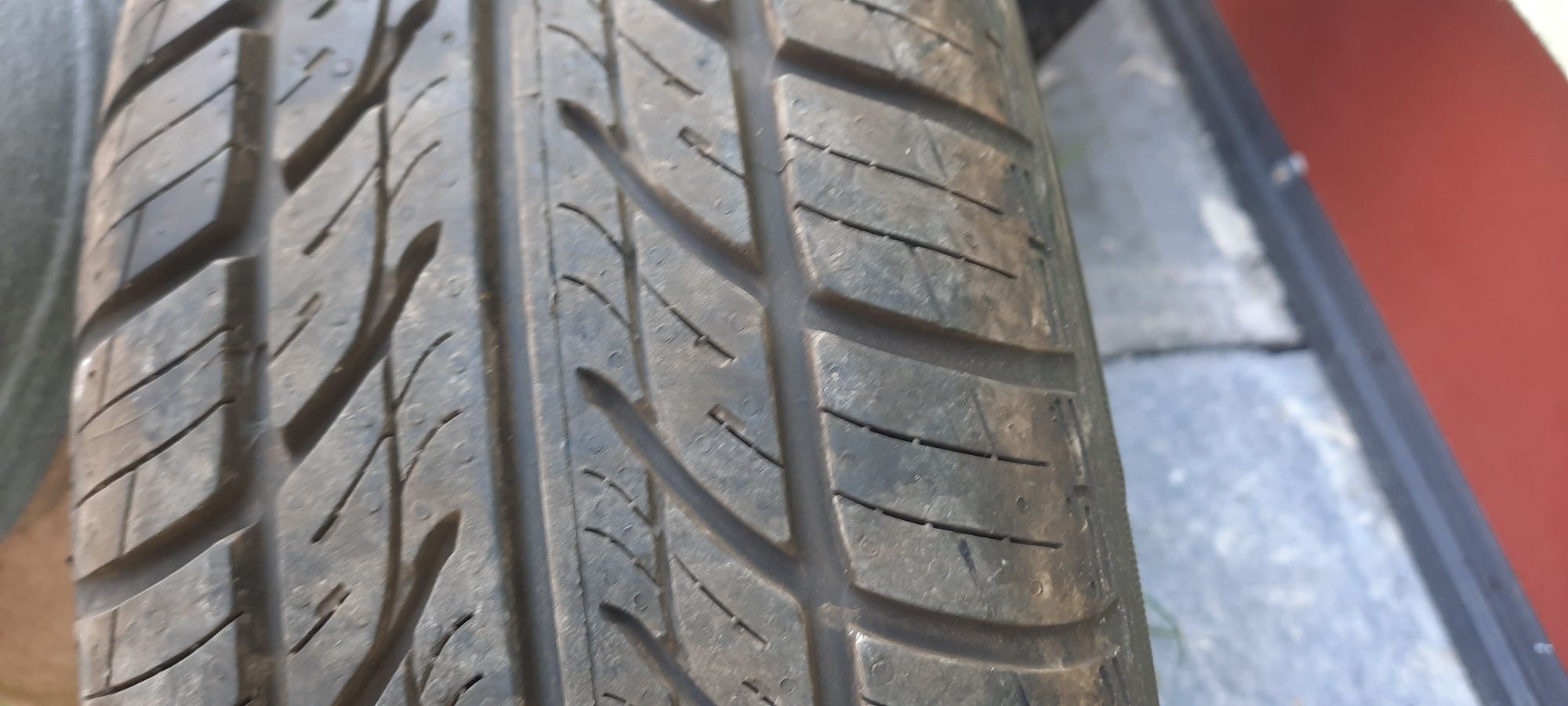 Opony letnie Kormoran wraz z felgami 165/70 R14