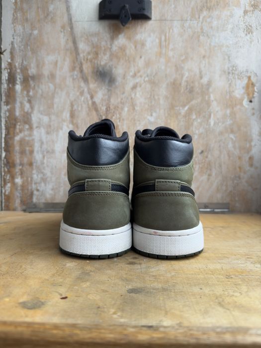Кросівки Nike jordan 1 mid