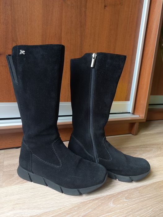 Дитячі осінні чобітки з натурального замшу