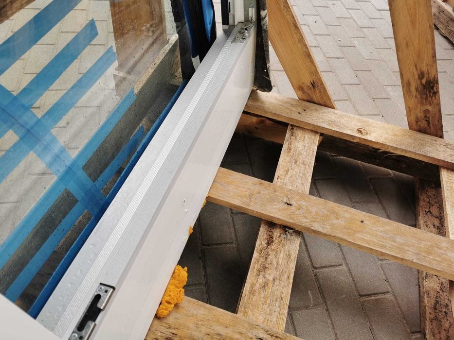 OKNO Balkonowe z opcją rolety lub żaluzji - NOWE i bogato wyposażone!