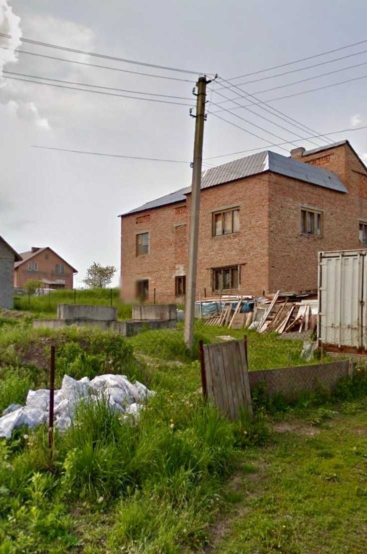 Продаж будинку в с.Зубра з ділянкою 10 сот.