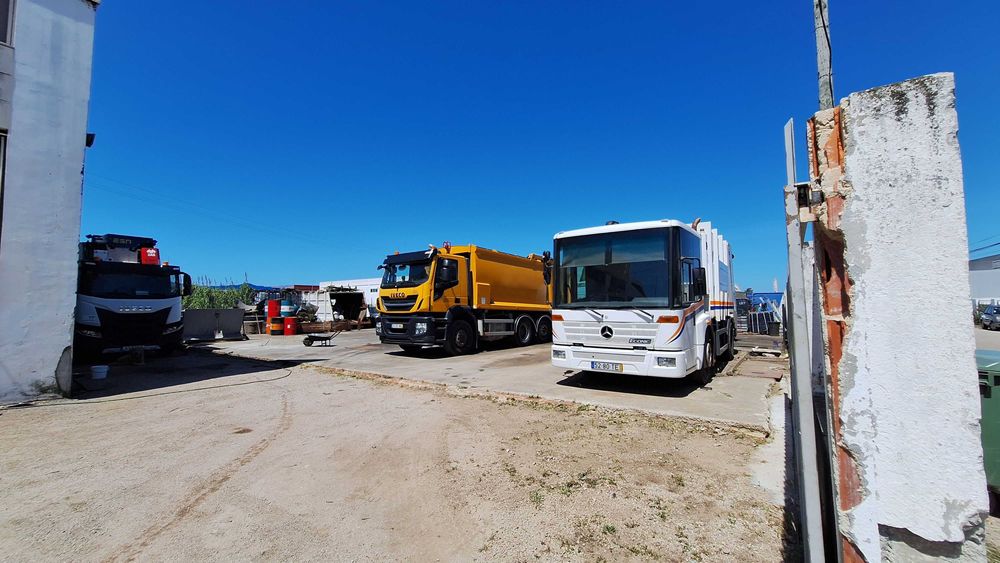 Nave industrial com ponte rolante de 5 TON + lote contíguo livre