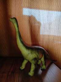 Динозавр большой