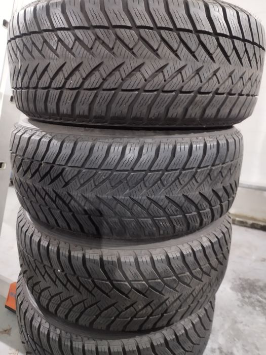 235/55 R17  zimowe 103V