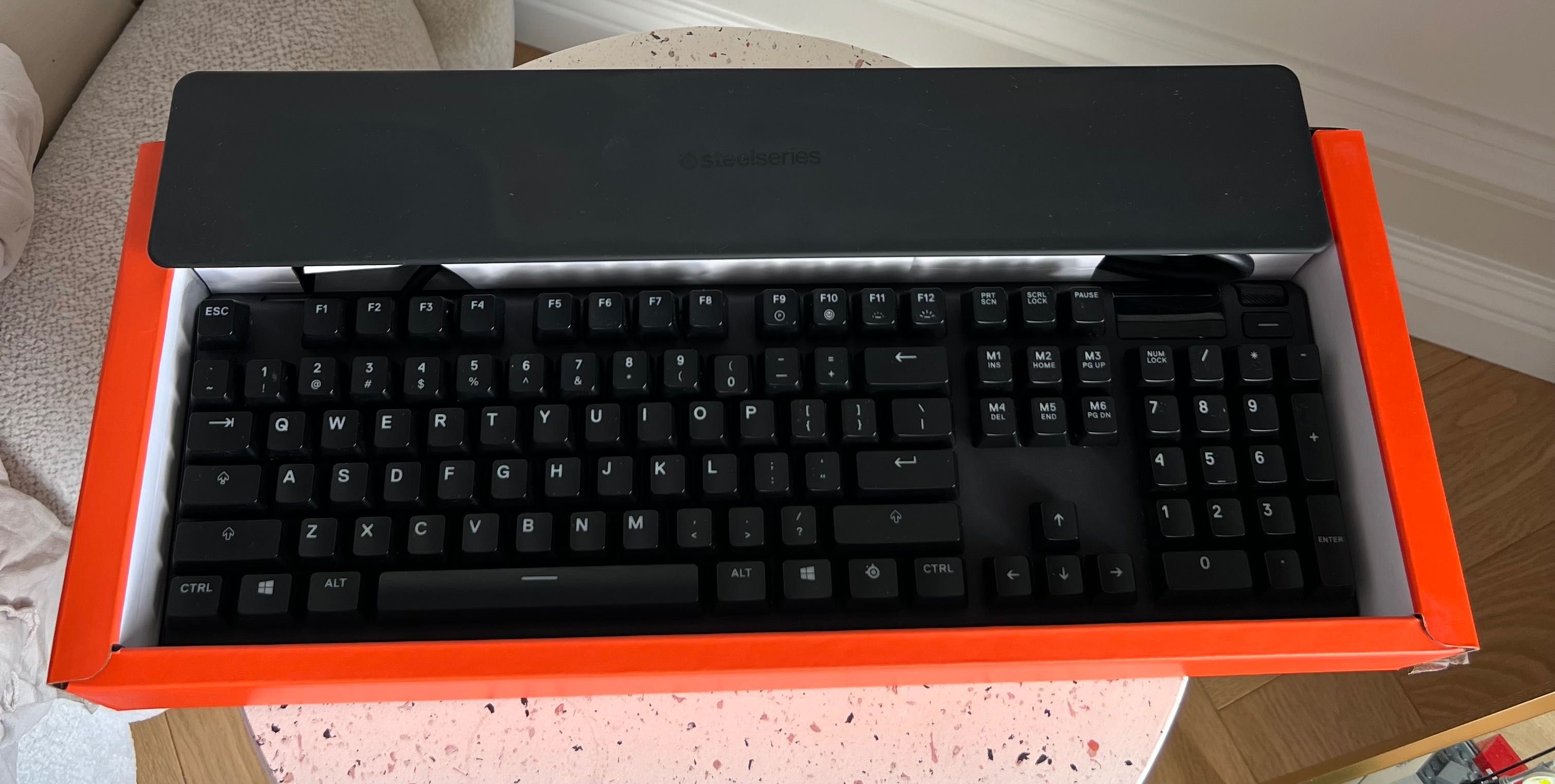 SteelSeries apex pro klawiatura podświetlana j nowa