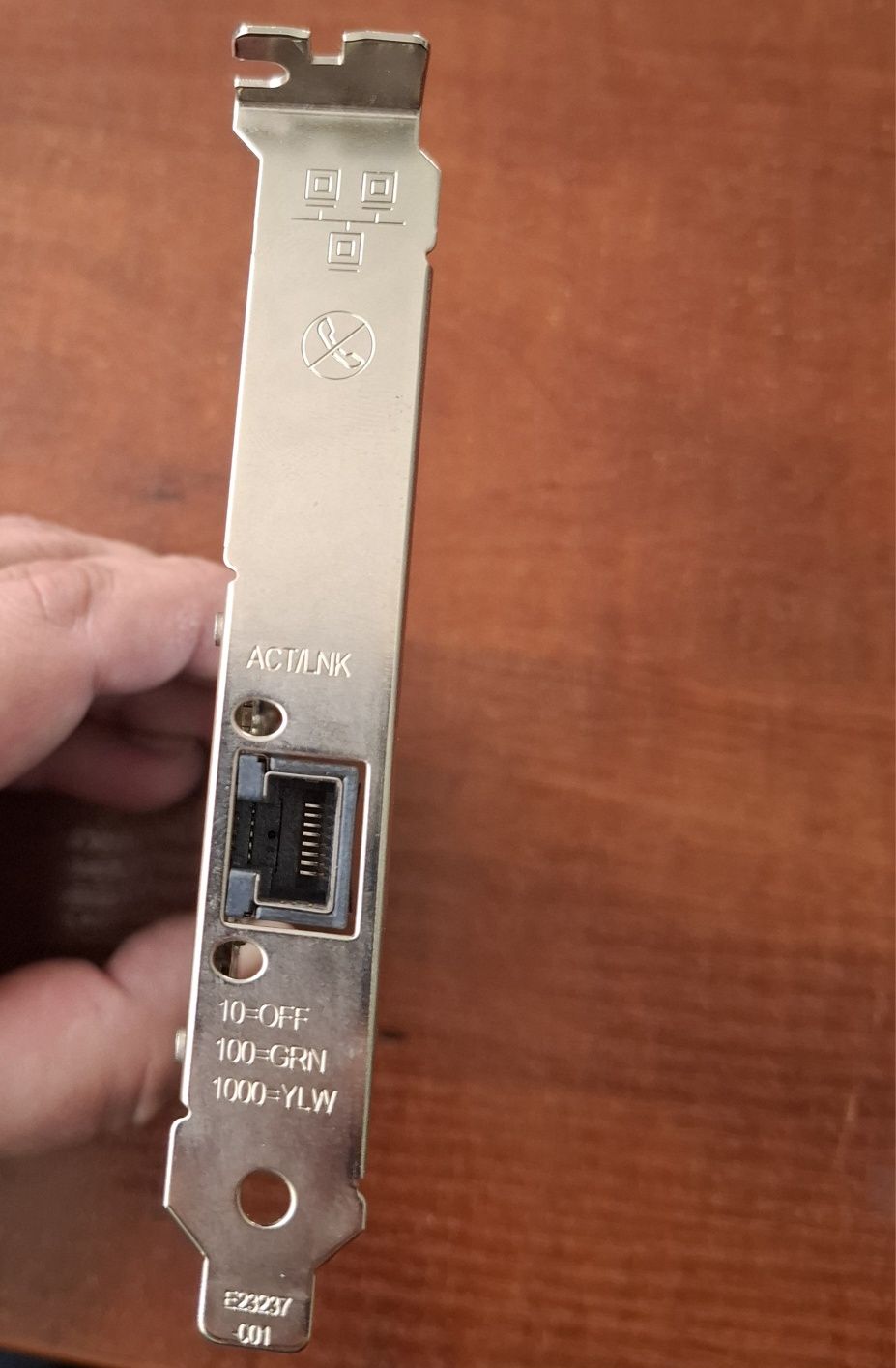 Сетевая карта Intel Gigabit Ethernet EXPI9301CTBLK 893647 Оригинал.