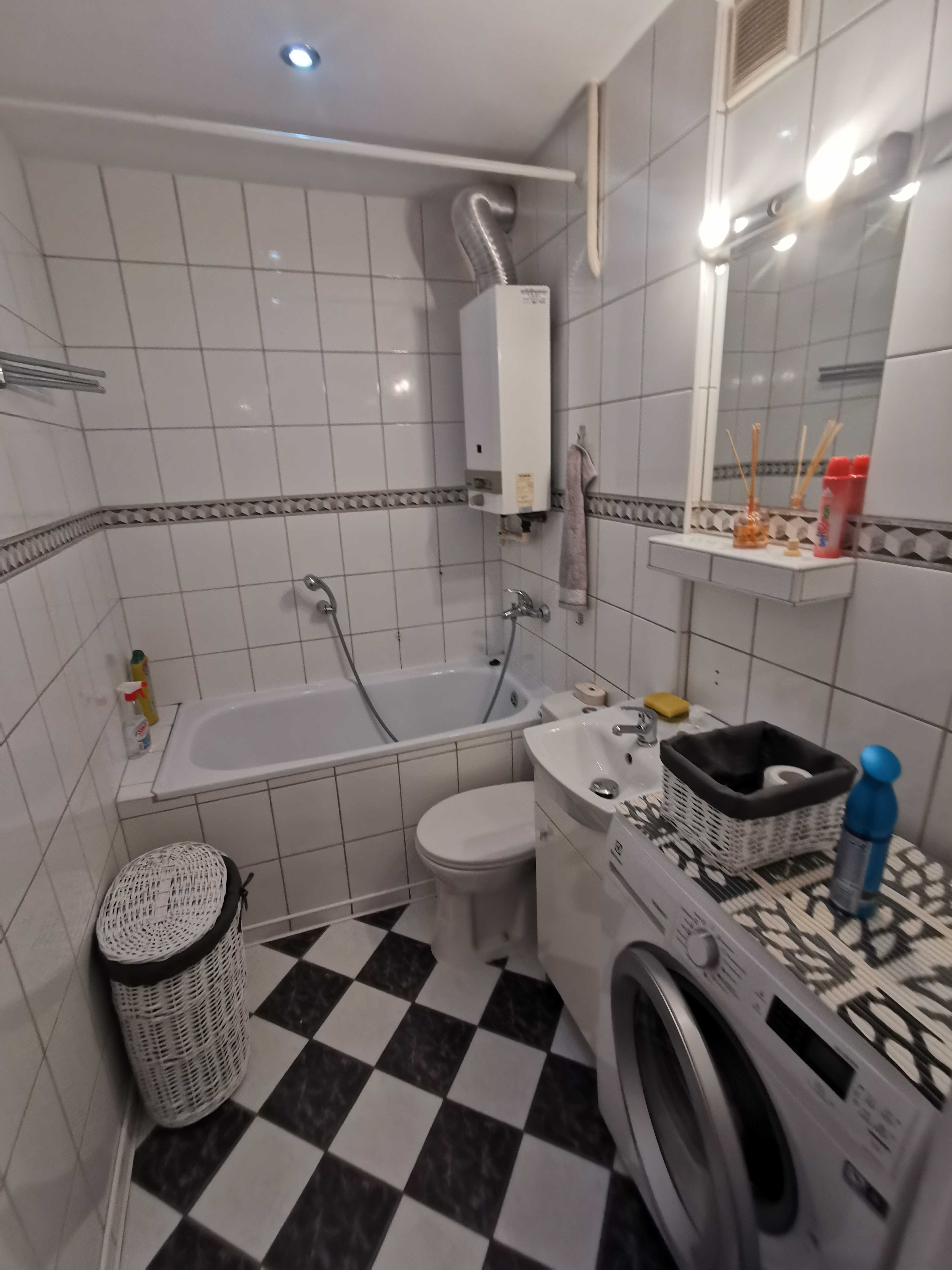 Wynajmę mieszkanie 2 pokoje osobna kuchnia róg Rydla / Bronowicka