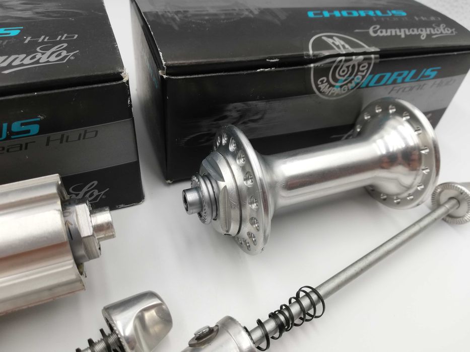 Nowe piasty Campagnolo Chorus 32h / komplet / retro