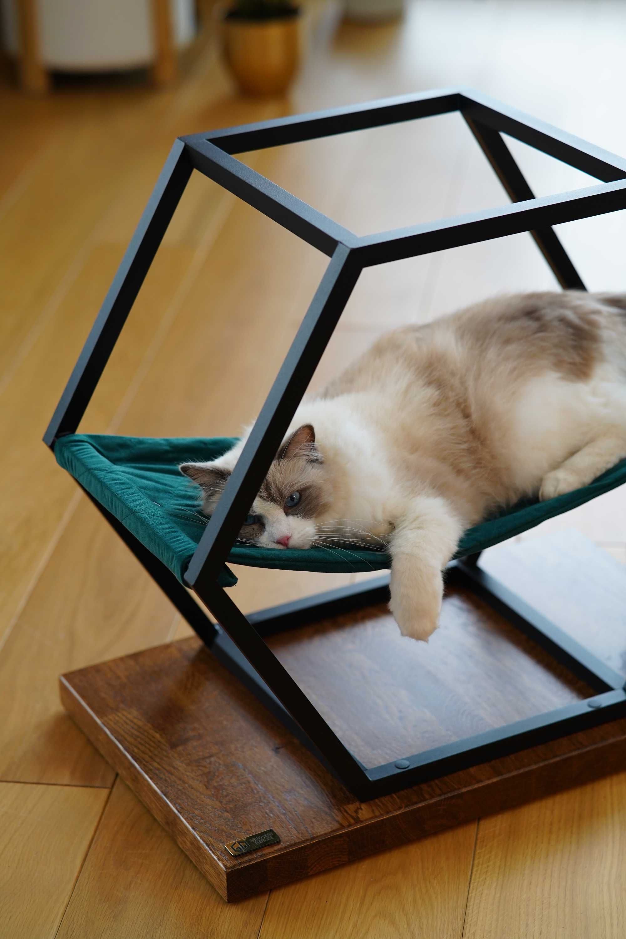Leżak dla kota / Drapak / Meble Loft / Łóżko dla kota / Hexagon