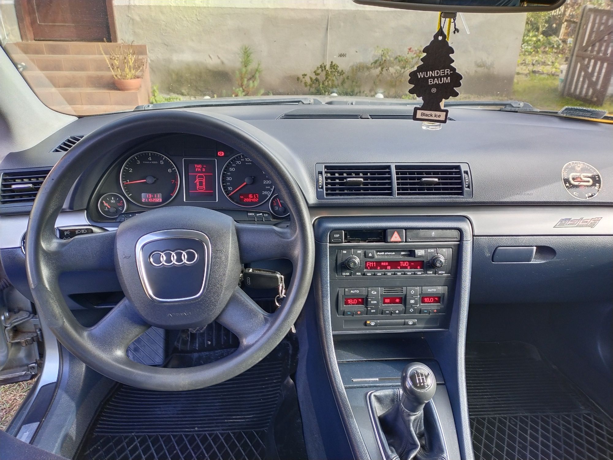 Audi A4 B7 1.6 benzyna plus gaz. Wsiadać  i jechać .