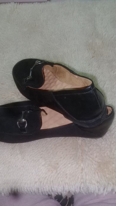 Sapatos pretos tam 41