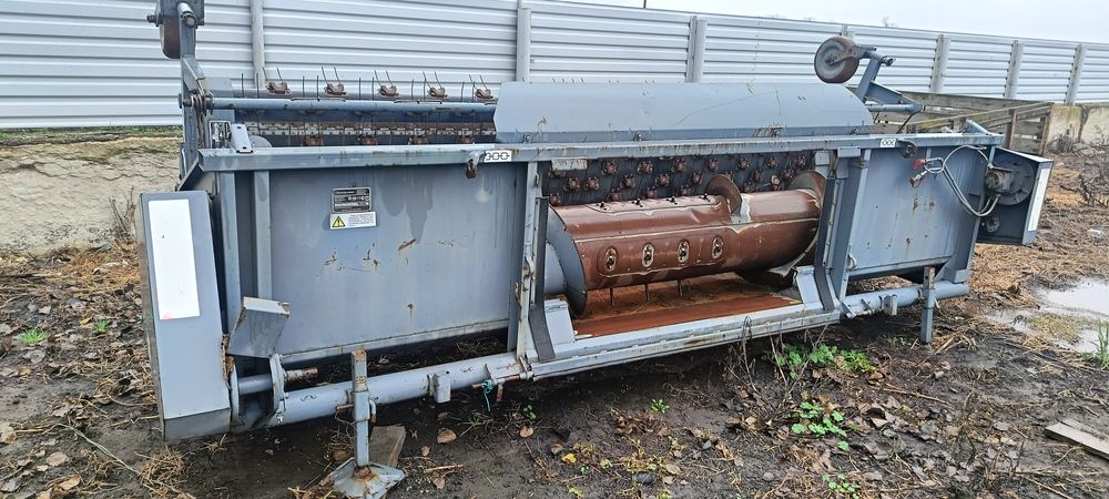 Продам комбайн акрос