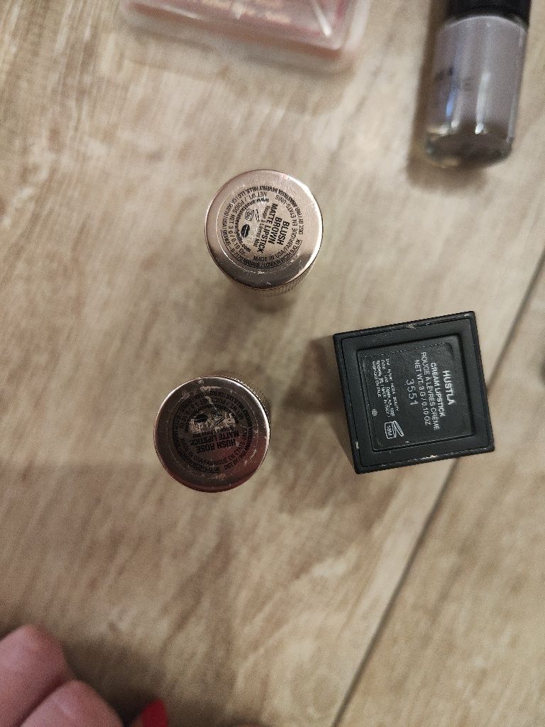 Zestaw kosmetyków bombshell the balm huda IT cosmetics itp
