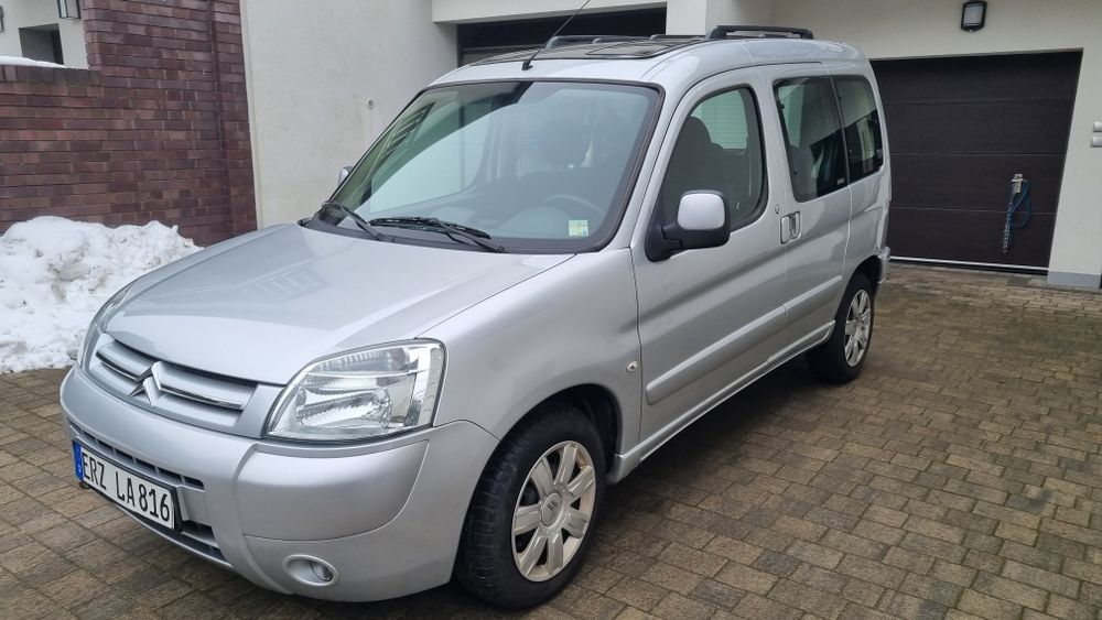 Citroen Berlingo 1,6 benzyna Dach panoramiczny Zadbany