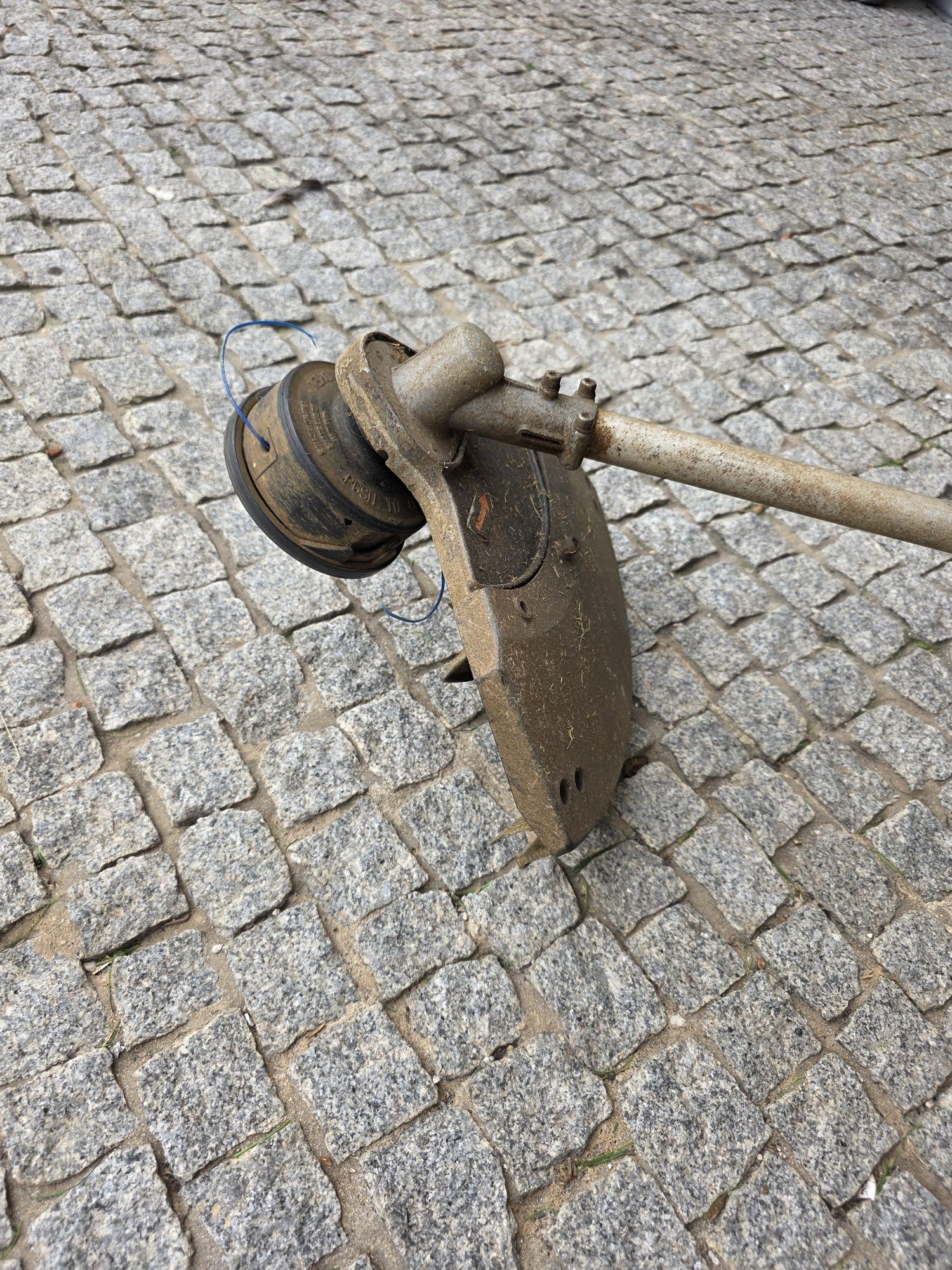 Rossadora para mato
