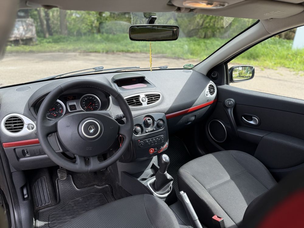 Renaul Clio RipCURL 1.2 benzyna