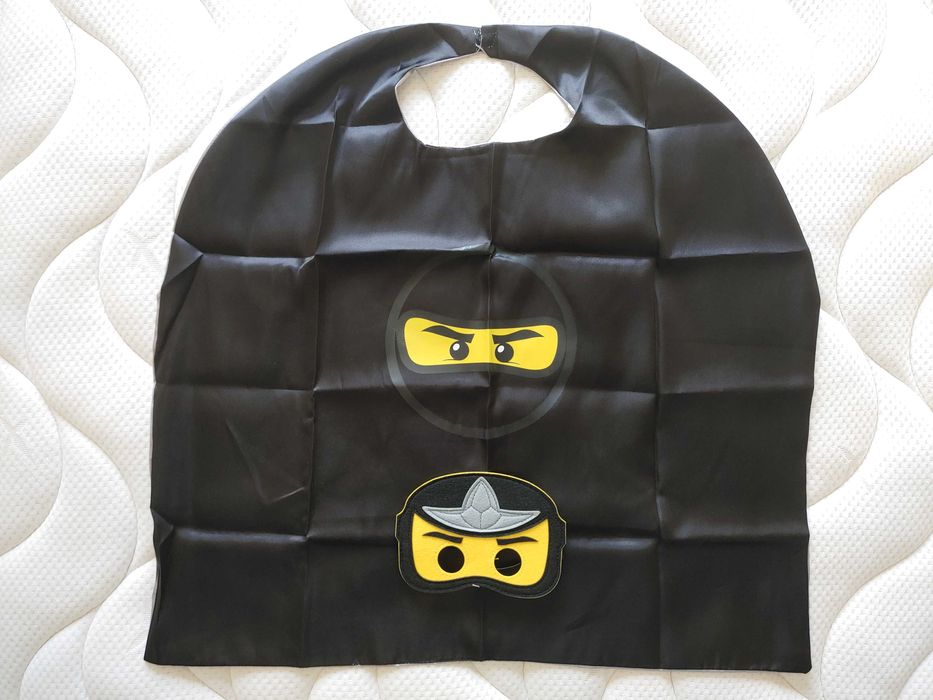 4x Disfarces Ninjago com capa e máscara, NOVO!