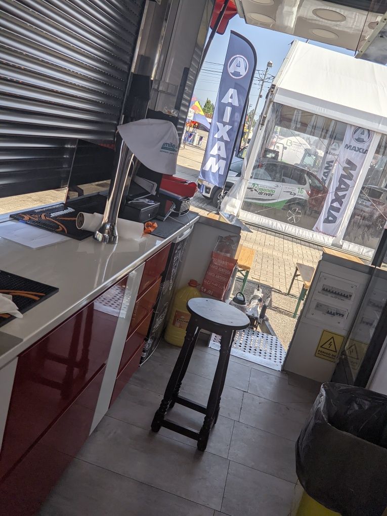 Roulote Bar marca toniauto completamente nova
