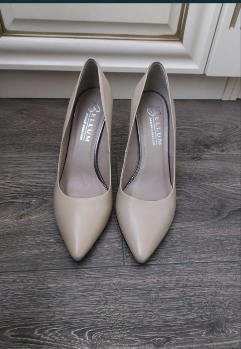 Класичні туфлі лодочки