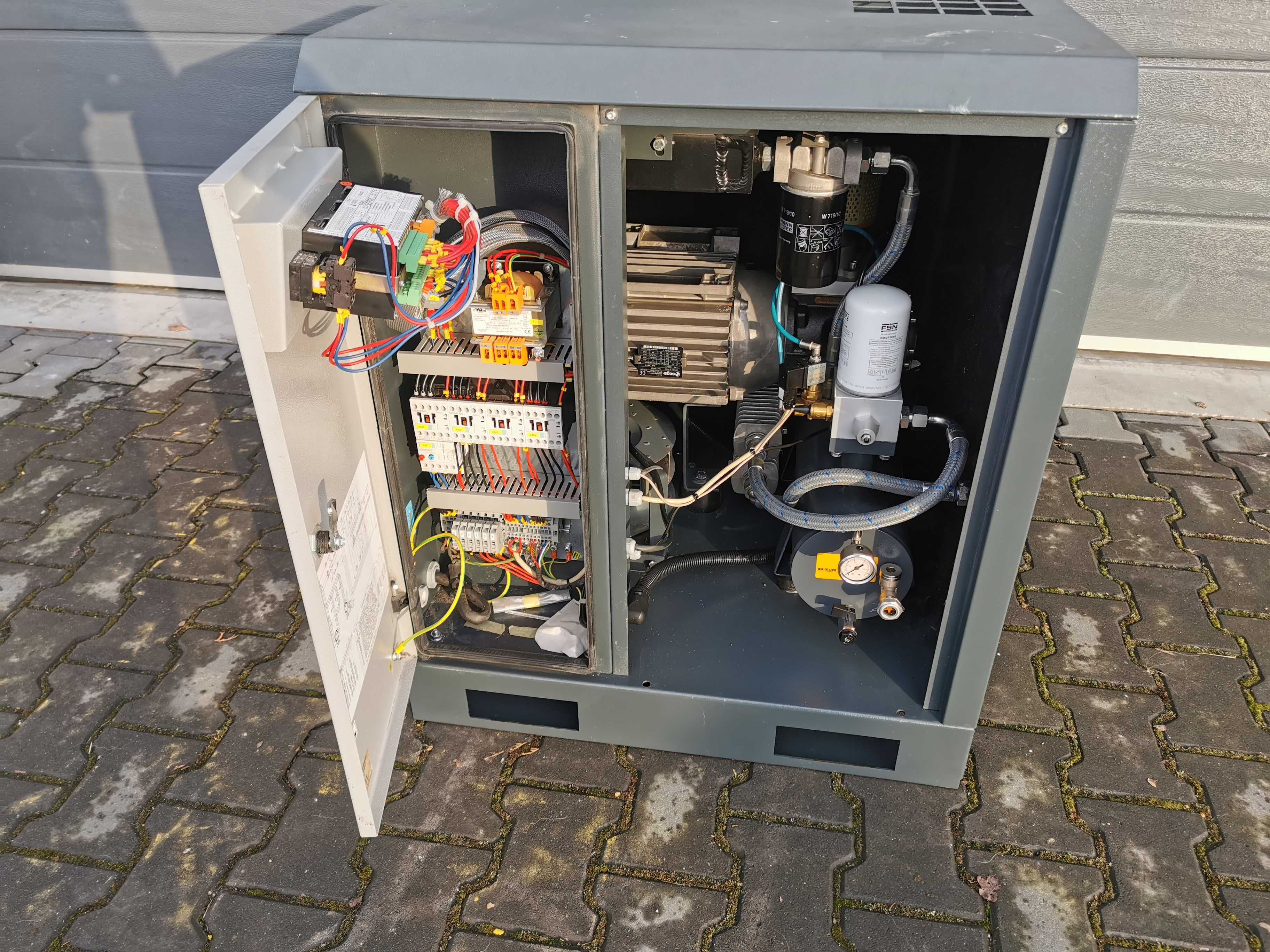 Sprężarka śrubowa 5.5kw FINI K-MID 7 kompresor śrubowy 700L/min 10 BAR