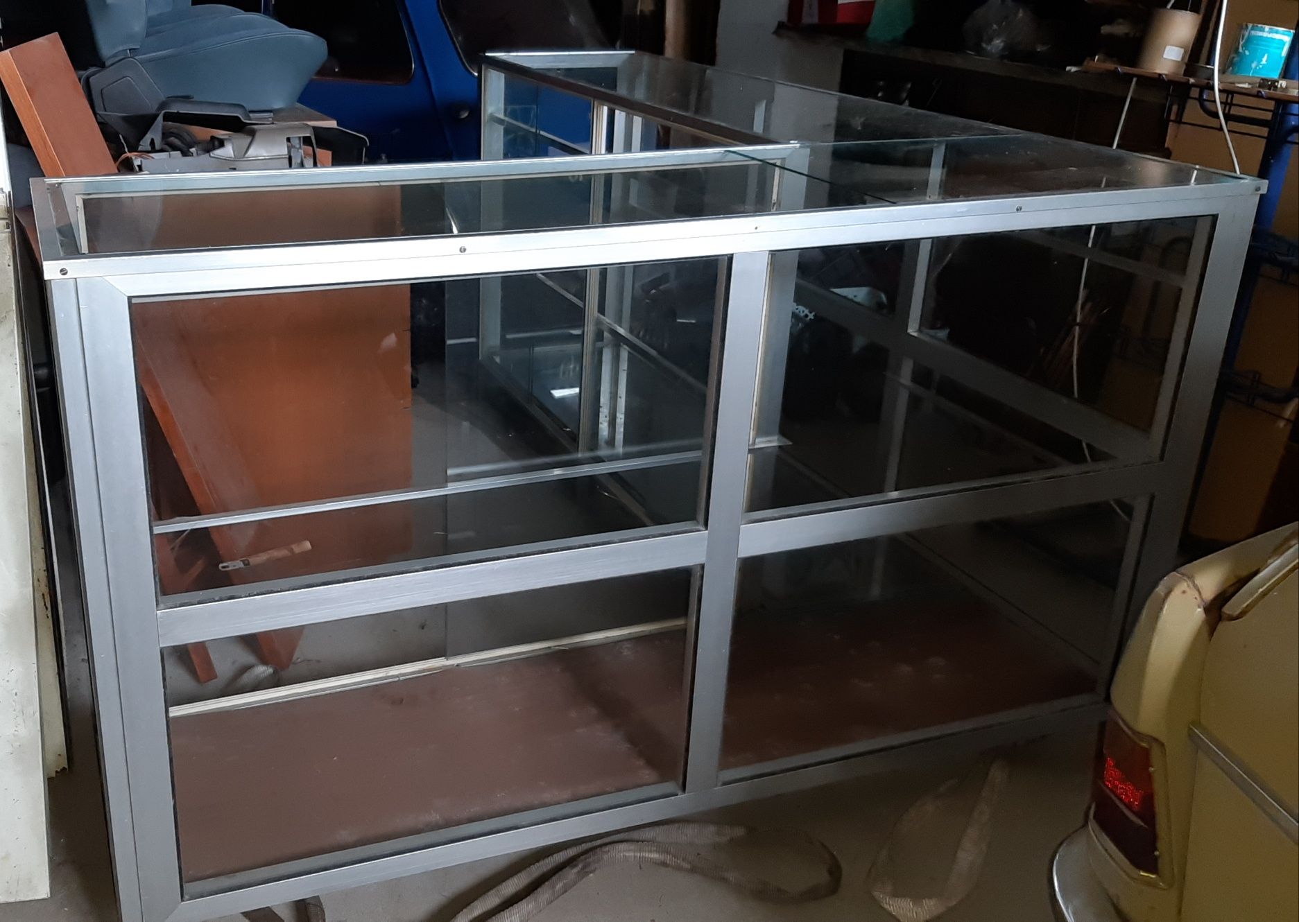 Vendo balcões usados