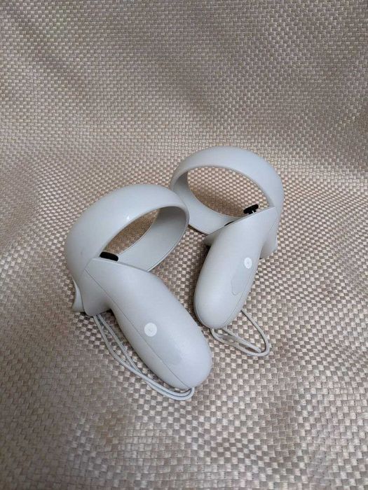 VR-гарнитура Meta Oculus Quest 2 128 Гб