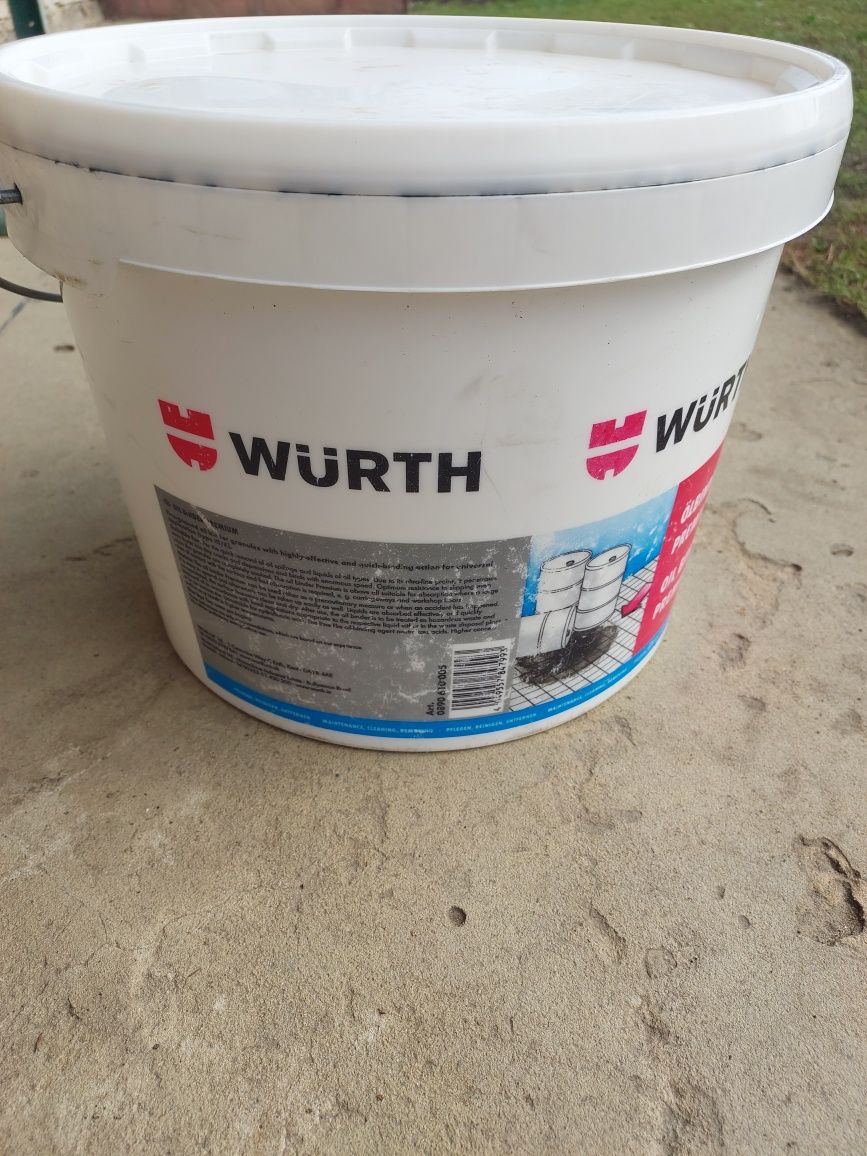 Продам абсорбент Würth 10 л