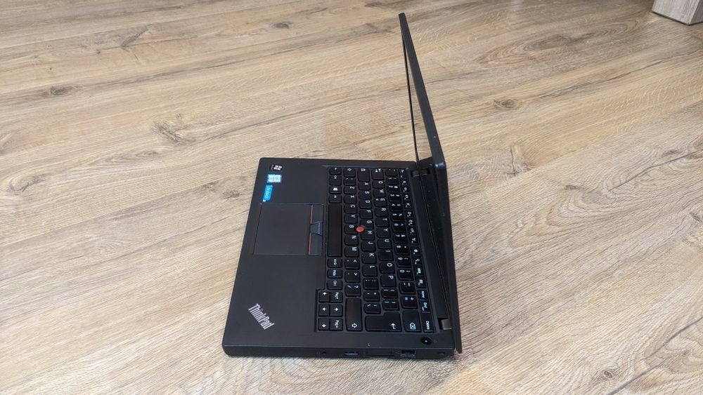 Lenovo ThinkPad X260 12,5" / 8GB RAM / i5 / SSD / Windows 10