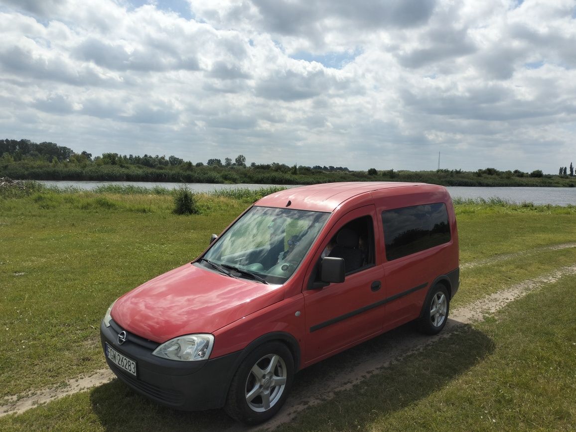 Opel combo c 1.4 b 2006r