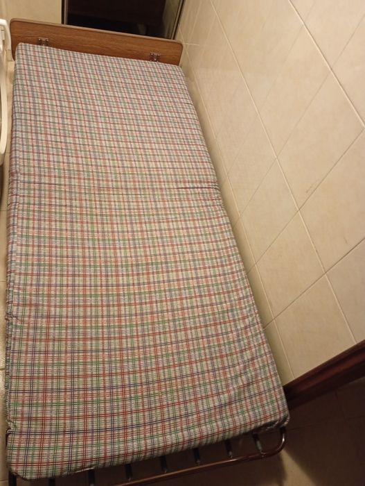 Cama  Divã             .