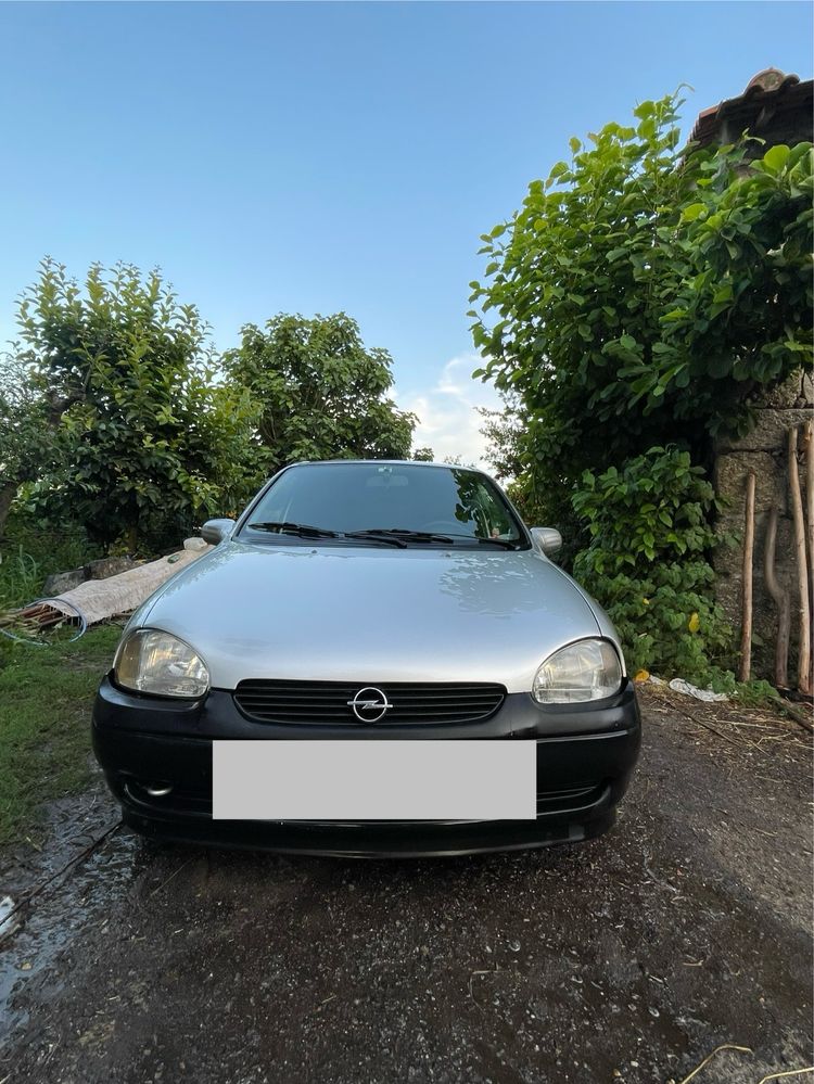 Opel corsa B comercial