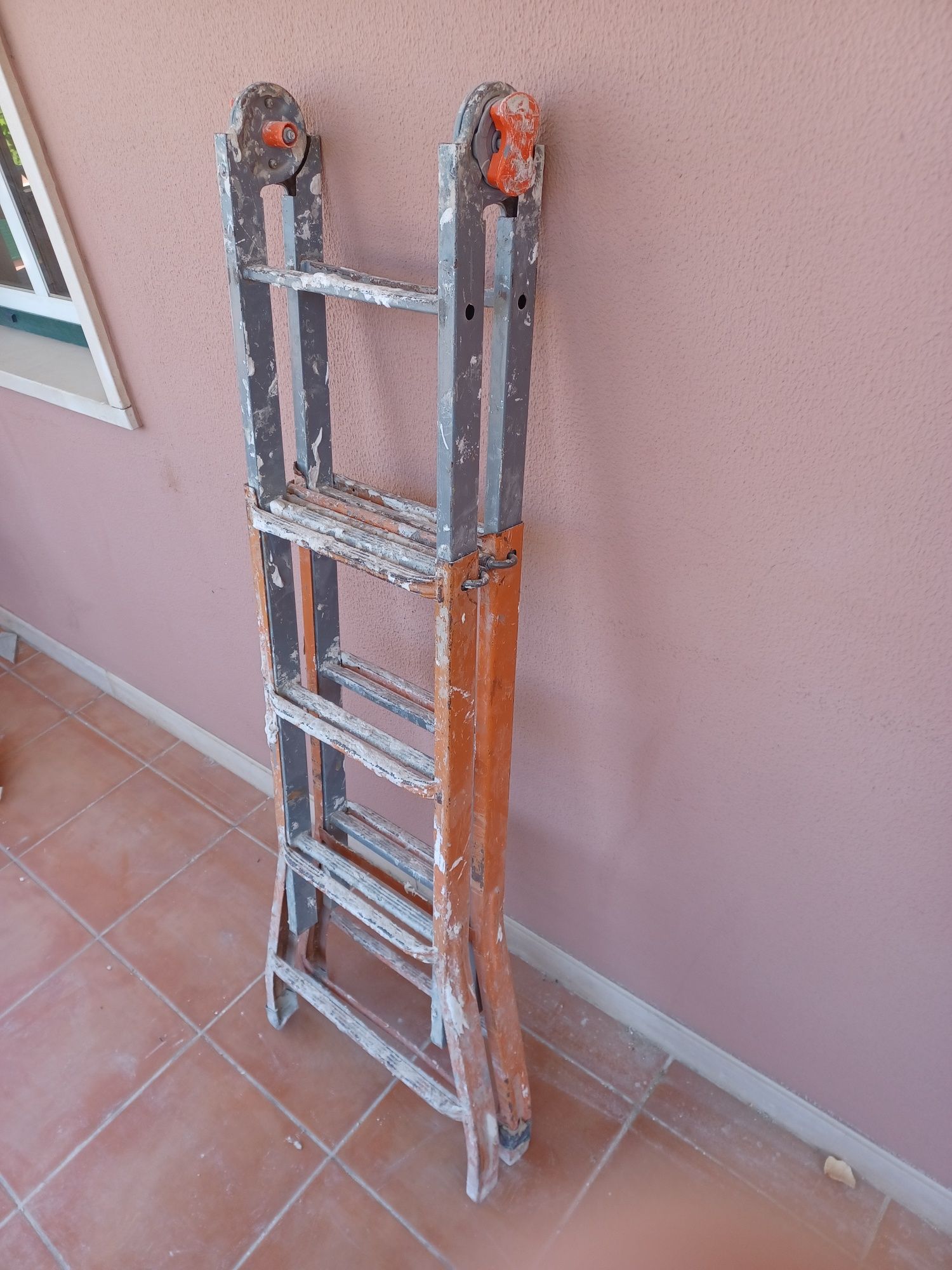 Escadote de Ferro Gierre