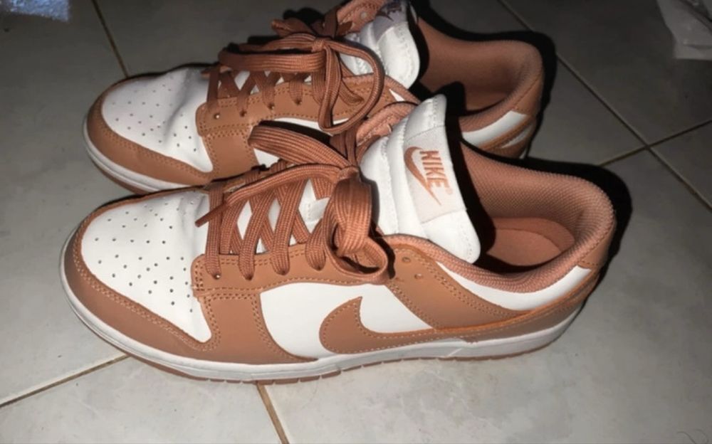 Nike Dunk Low Women's
