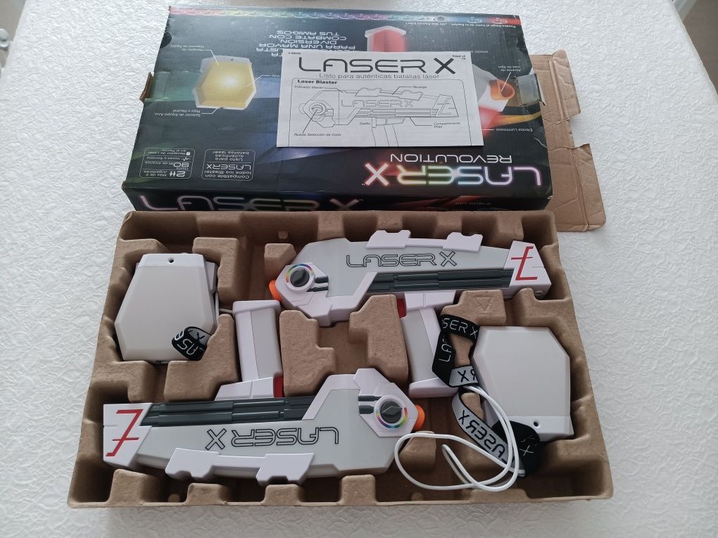 Pistolas de lazer x revolution