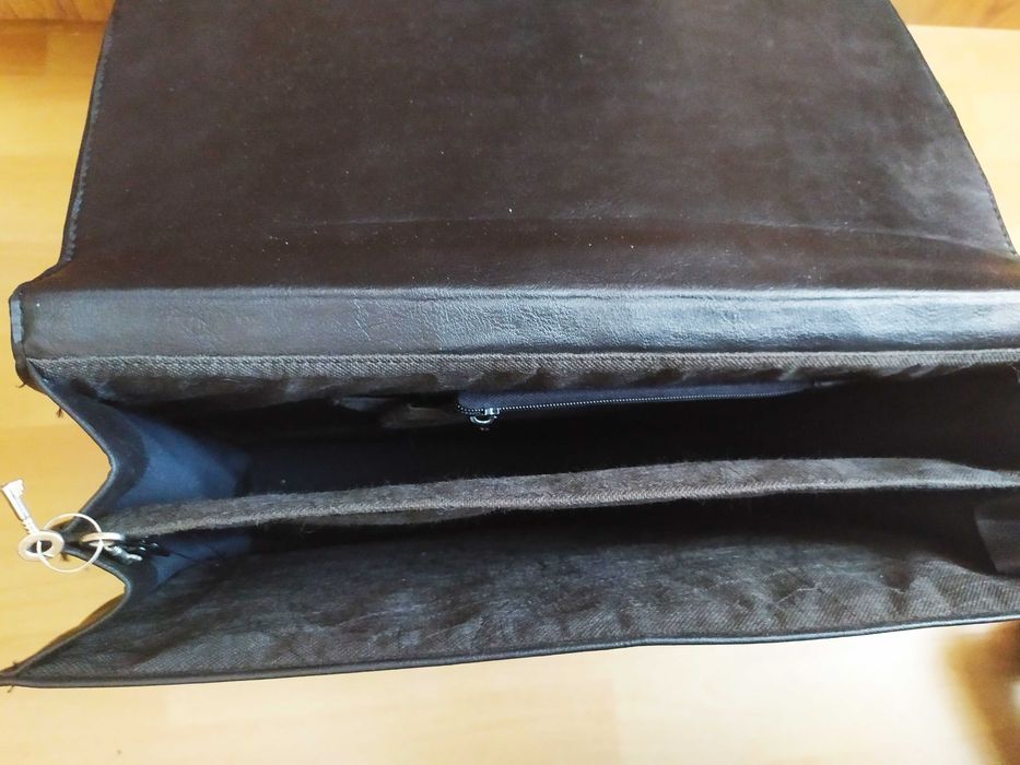 Torba czarna męska zamykana