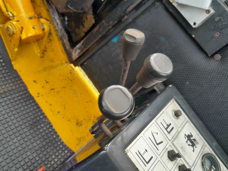 Wózek widłowy H25 stan bardzo dobry Diesel