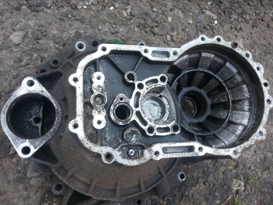 Корпус,картер кпп мкпп фольксваген,сеат,шкода,vw,ceat,skoda 02K301107K