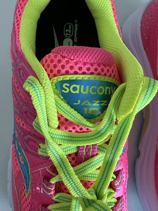 Sapatilhas SAUCONY Jazz 18 Progrid 8mm offset com caixa